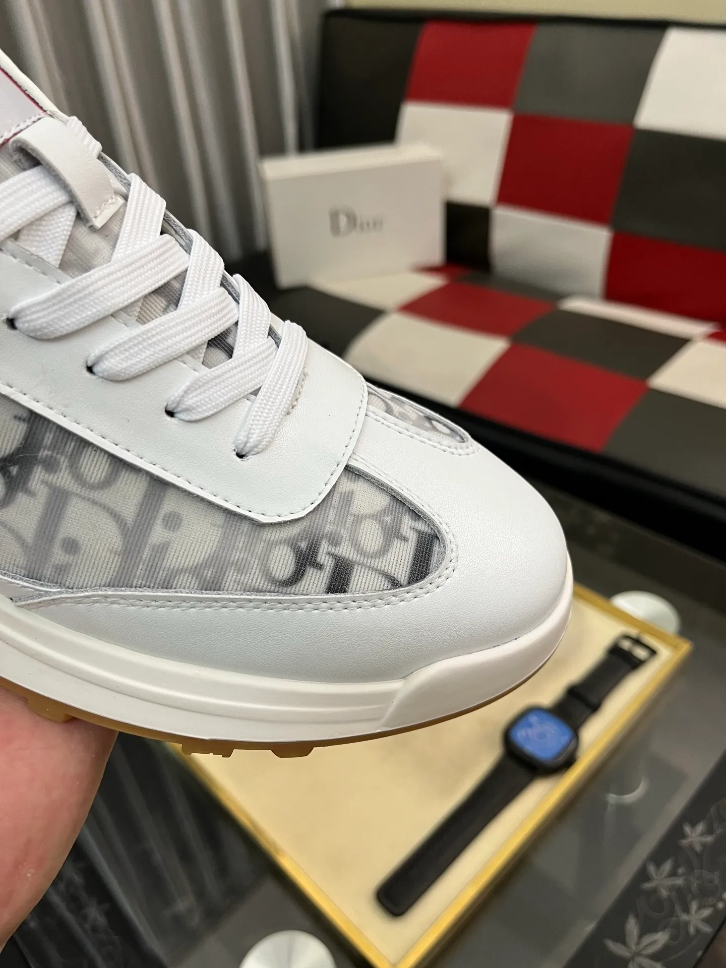 Men's shoes💰420⌚️⌚️[Dior] Dior's new men's genuine leather casual shoes, the highest version on the market, any comparison is welcome🆚! The original leather has excellent texture and is super high-end! Fetal sheep net lining imported from Italy, removable pad! Luxurious materials and fine workmanship, highly recommended! Code number: 38-443️⃣Colors available